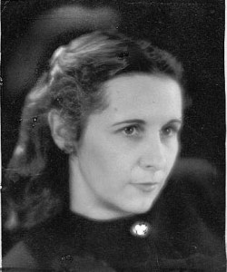 Elaine Ackerman Moore