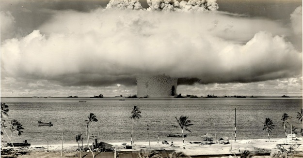 cp8205_Atomic Bomb explosion