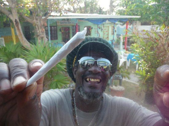 couples-swept-away-negril