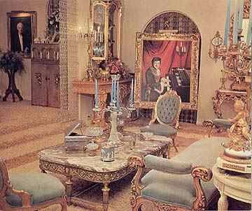 No, that's not Donald Trump depicted in the painting